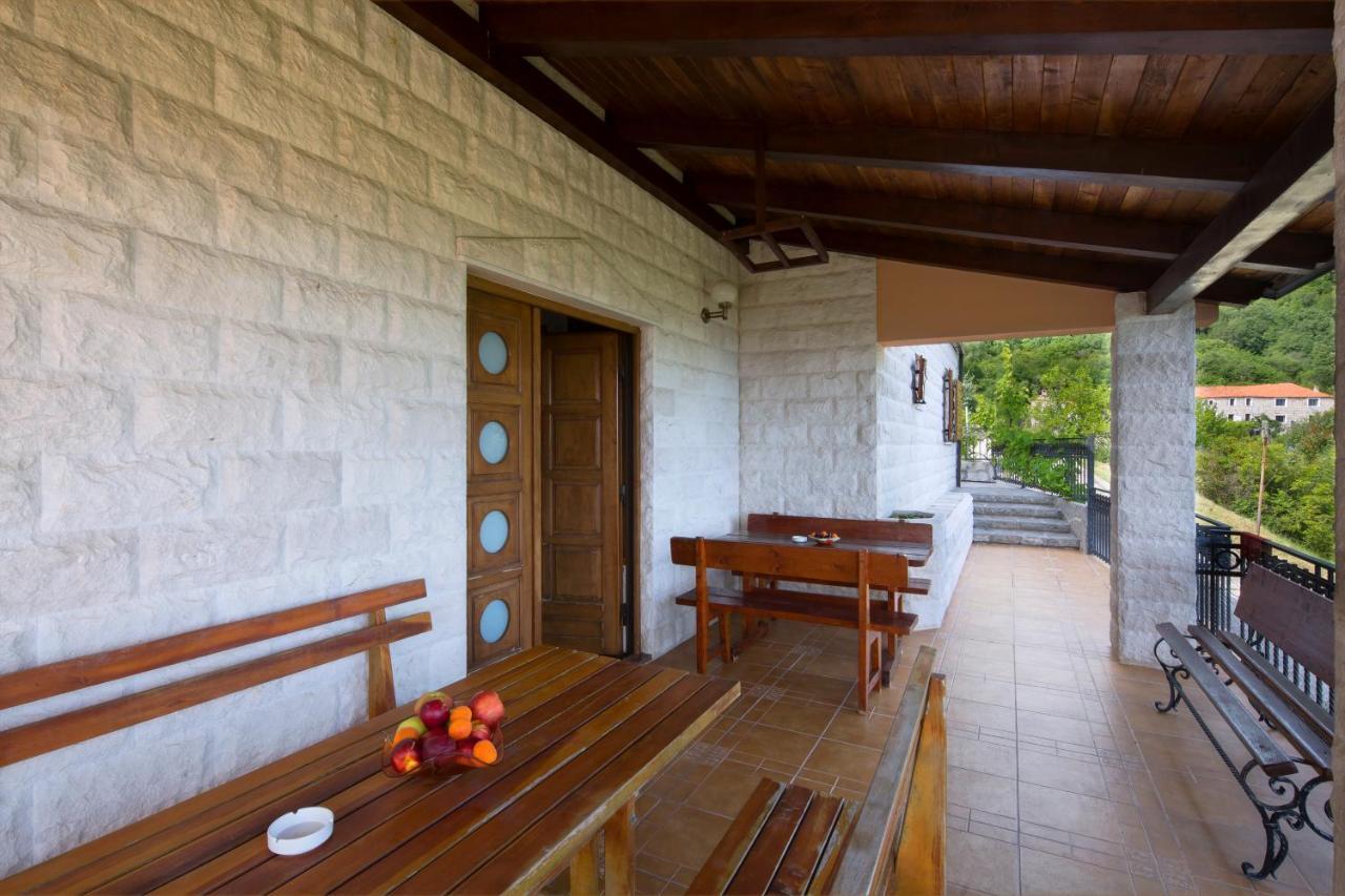 Villa Robinson Petrovac Екстериор снимка