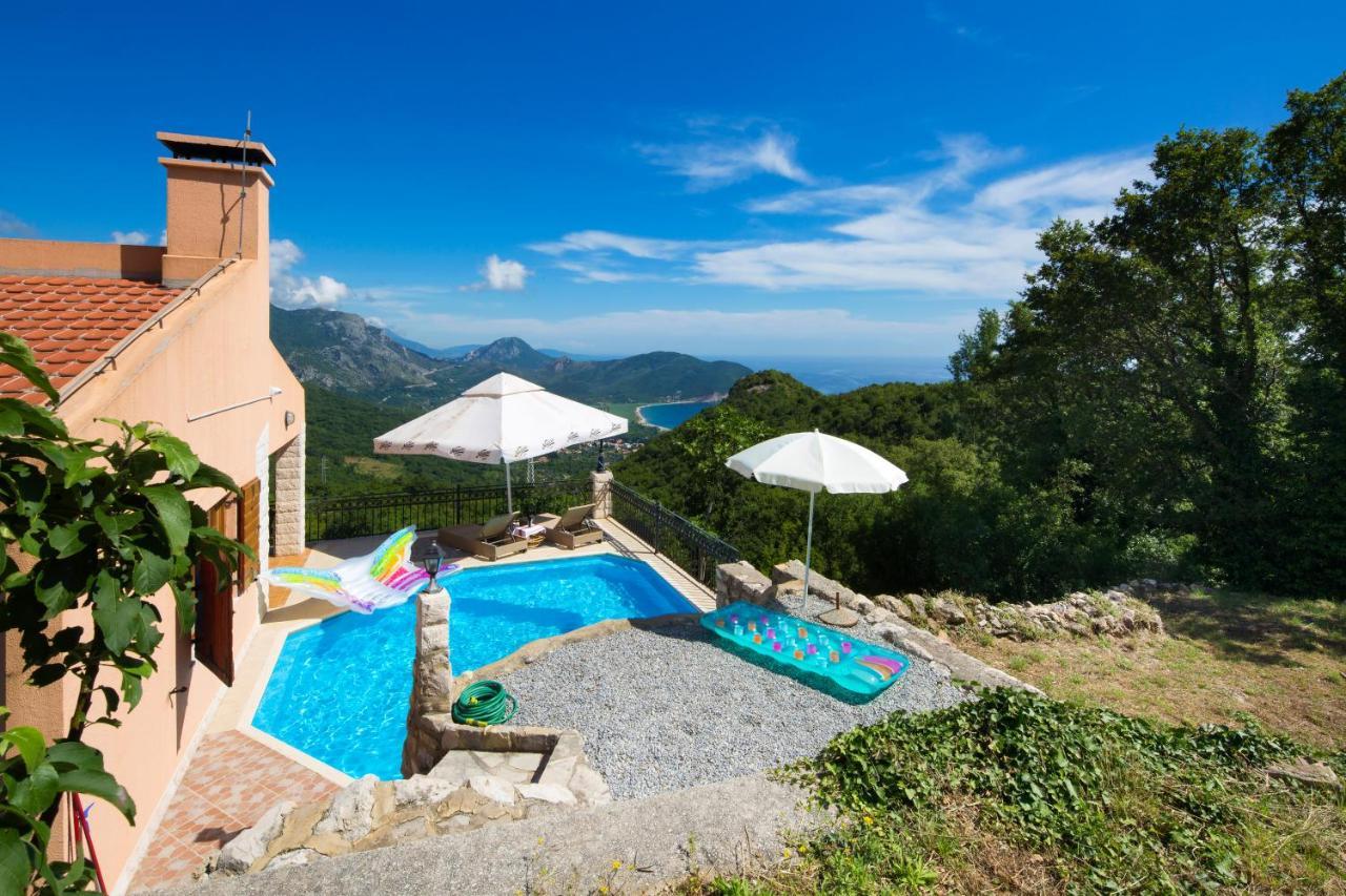Villa Robinson Petrovac Екстериор снимка