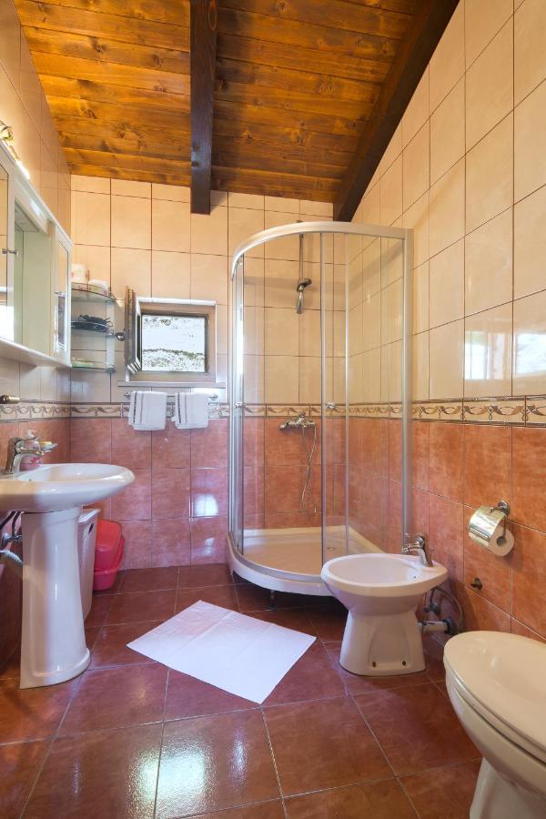 Villa Robinson Petrovac Екстериор снимка