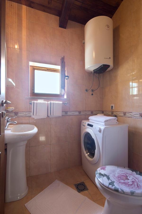 Villa Robinson Petrovac Екстериор снимка