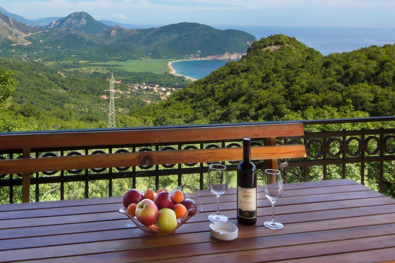 Villa Robinson Petrovac Екстериор снимка