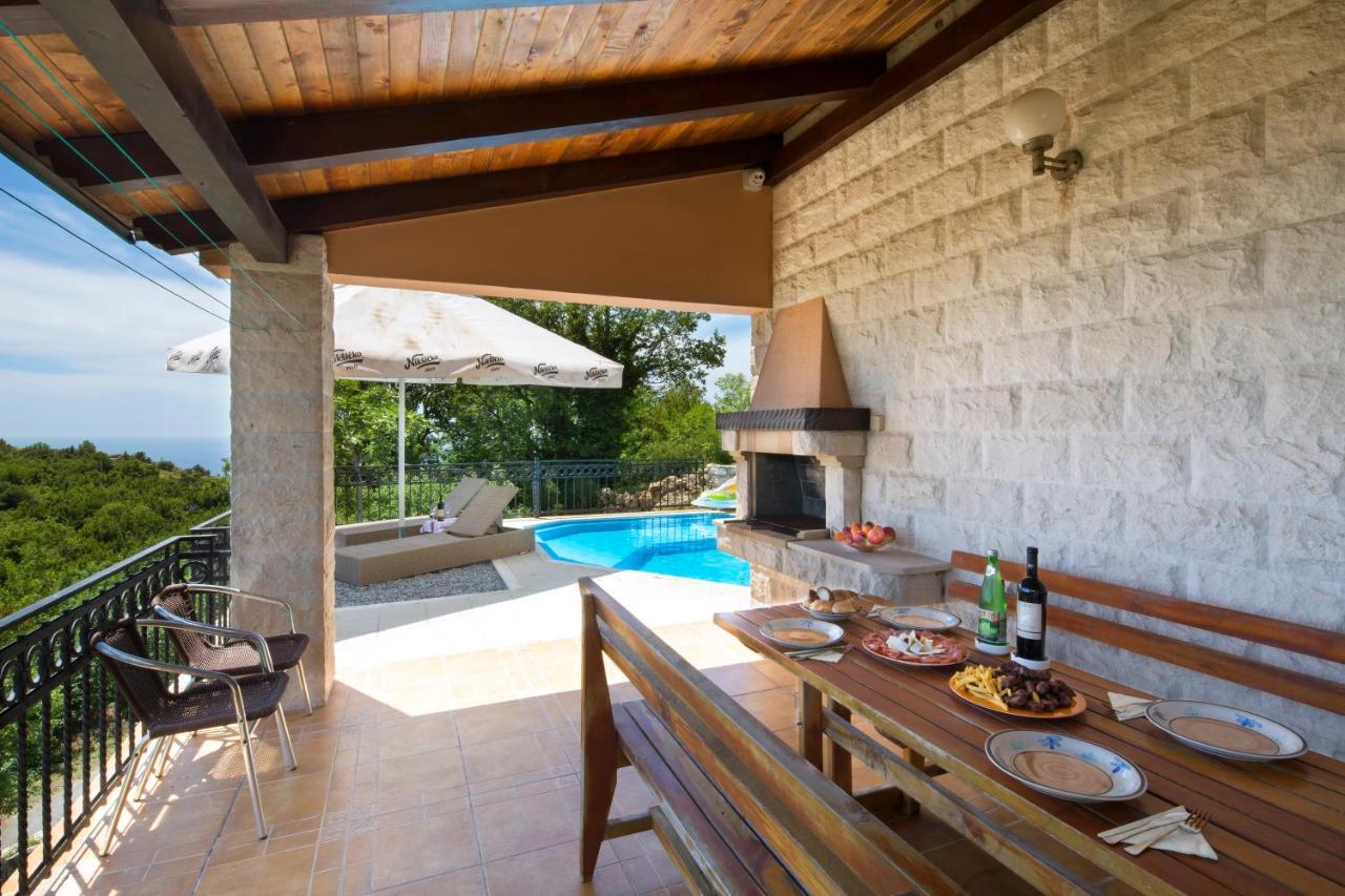 Villa Robinson Petrovac Екстериор снимка