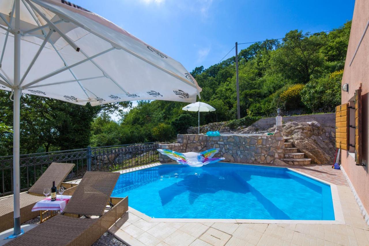 Villa Robinson Petrovac Екстериор снимка